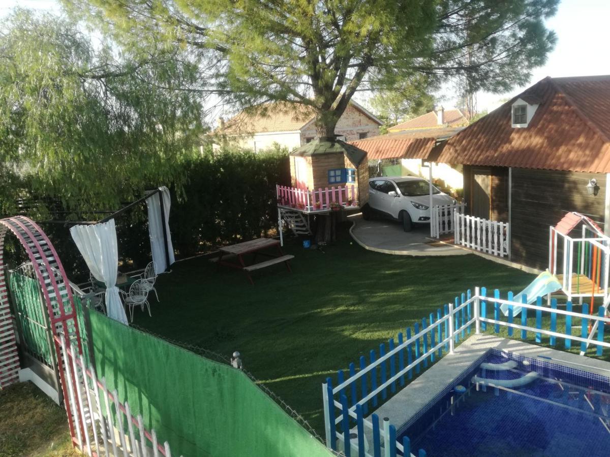 Bungalow Perotonar Ideal Para Familia Con Ninos La Puebla de Cazalla Esterno foto