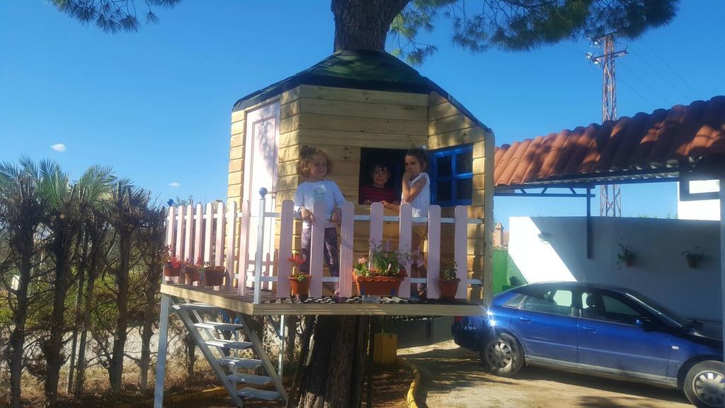 Bungalow Perotonar Ideal Para Familia Con Ninos La Puebla de Cazalla Esterno foto